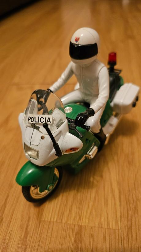 Motorkár policia, 