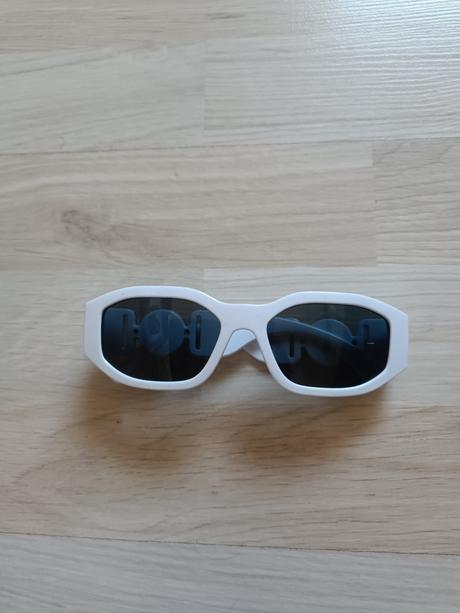 Slnečné okuliare,