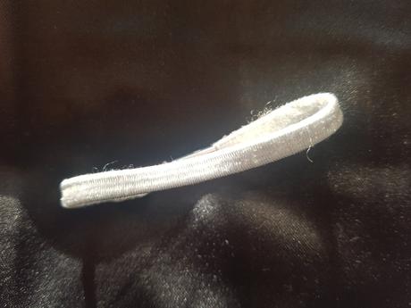 Zlata a strieborna gumka do vlasov, 