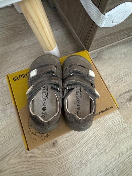Sandálky, protetika,22