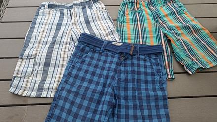 3 ks krátke nohavice veľ 140, 140–152