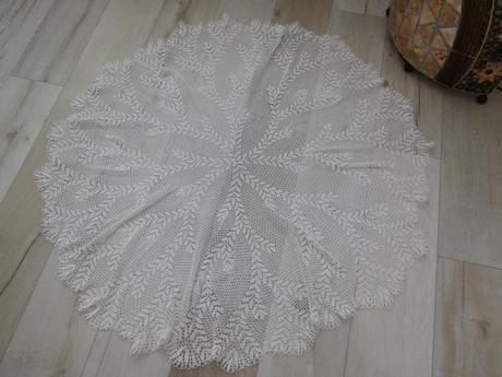 Dečku háčkovanú,okrúhlu-o rozmere-priemer 116 cm, 