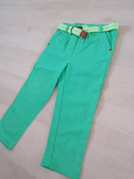 Krásne bavlnené nohavice, 92