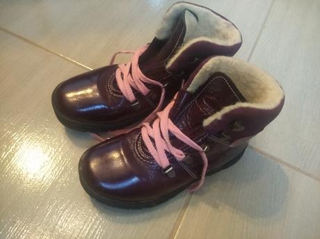 Dievčenské čižmy, 28