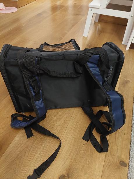 Batoh na domaceho milačika, 