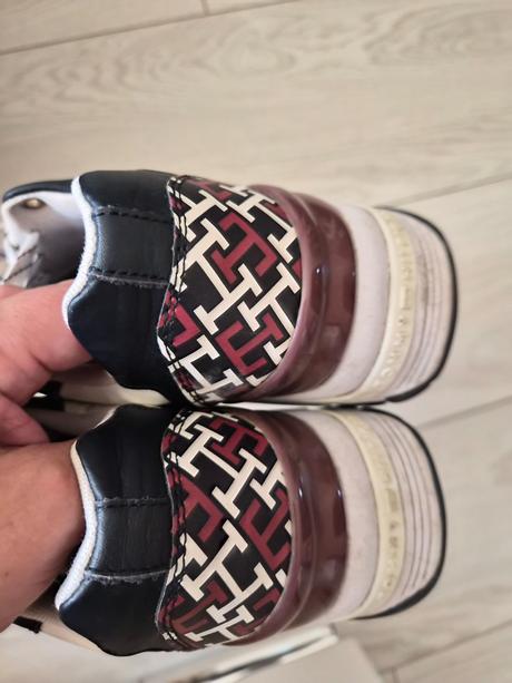 Th tenisky, tommy hilfiger,39
