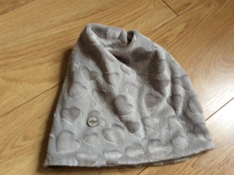 Čiapka s nákrčníkom, 