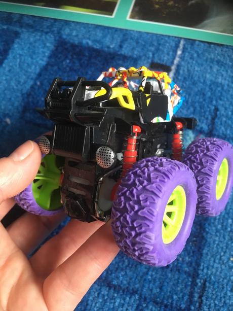 Monster truck auto,