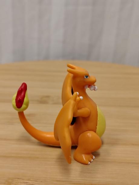 Pokémon figúrka charizard, 6,5 cm, 