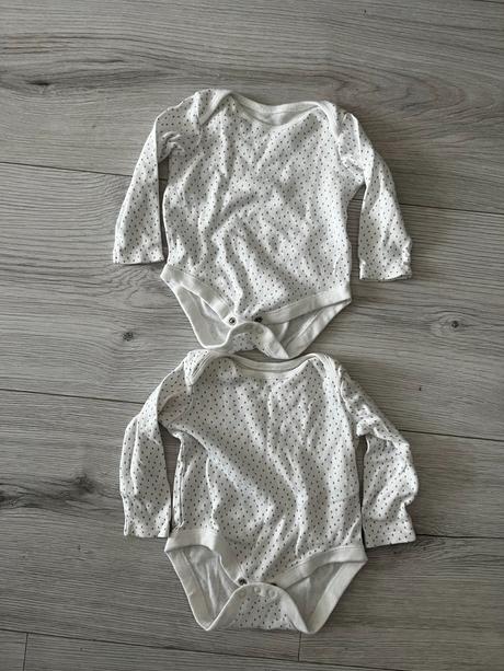 2 rovnaké biele body s jemným vzorom, f&f,74