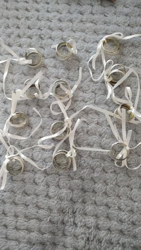 Dekorácie prstienky vhodné na svadbu,