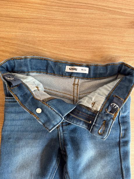 Dievčenské rifle, sinsay,98