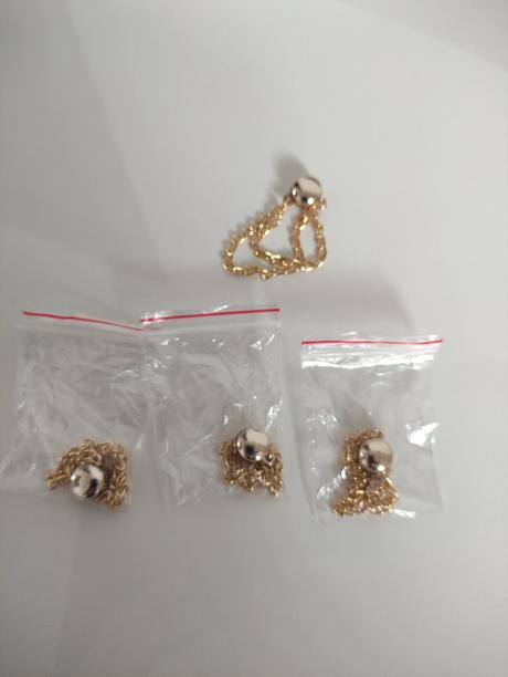 Spony na oblečenie, 