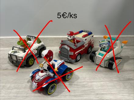 Paw patrol autá,