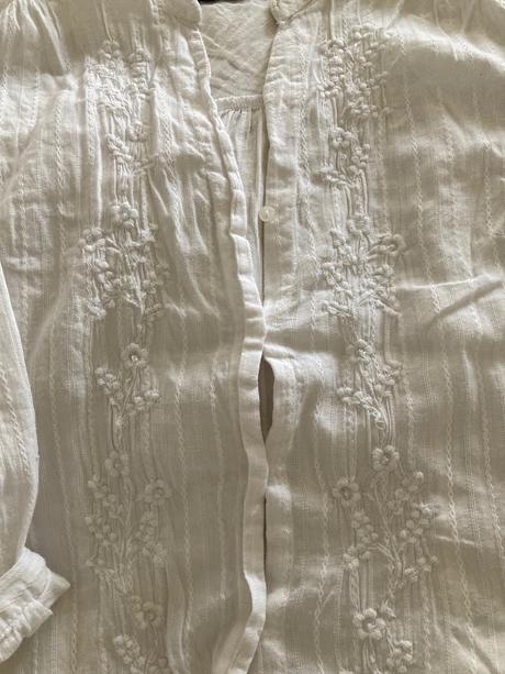 Vysivana bavlnena kosela a.n.a, s