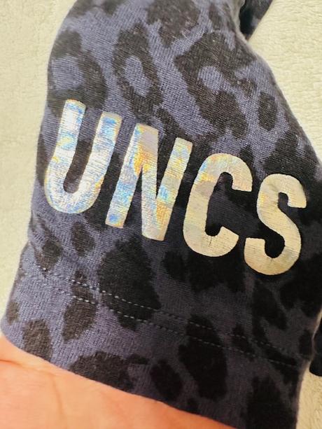 Tenšie tričko so zvieracím vzorom zn. uncs, m