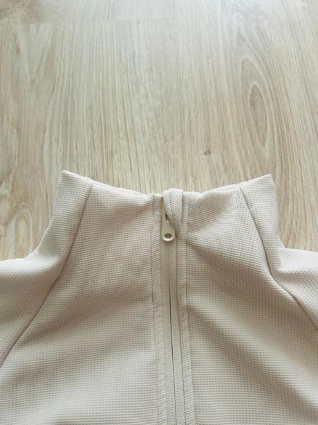 Krásna bunda značky oysho, pc 50 eur, xs