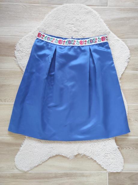 Sukňa s folklórnym vzorom, m