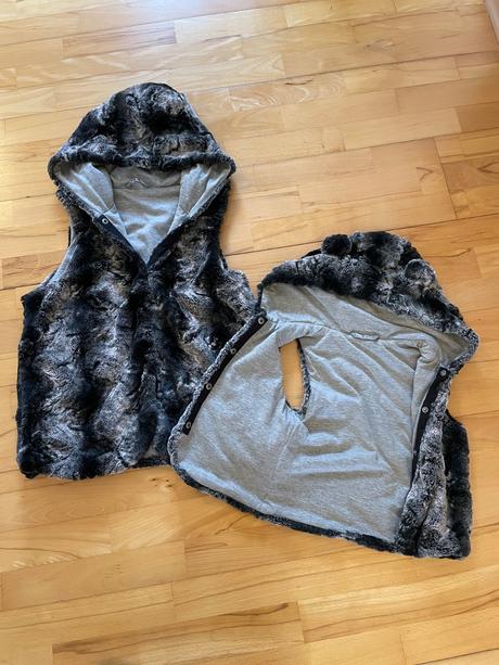 Kožuškové vestičky pre maminu a dcéru., lindex,s