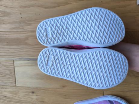 Papučky / cvičky / tenisky 24 a 25, 25