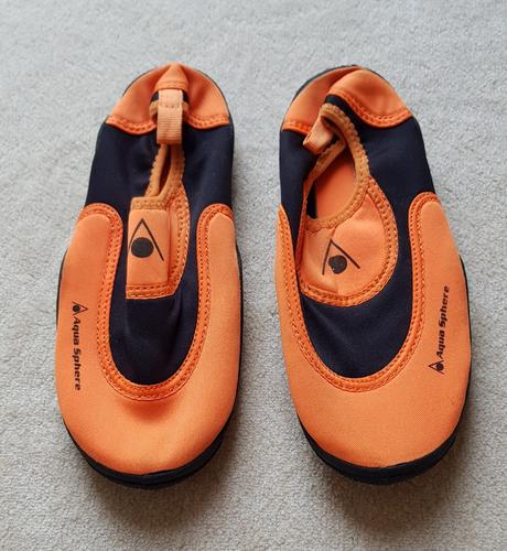 Topánky do vody, 32