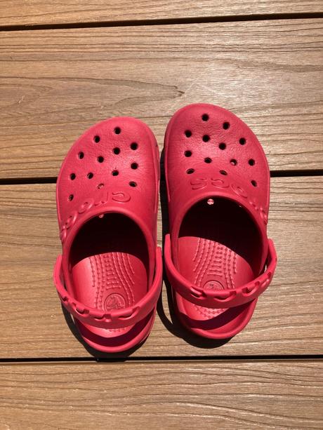 Crocs, crocs,25