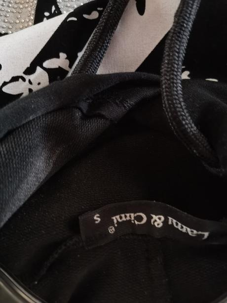 Mikina s kapucňou 2ks biela a čierna, s