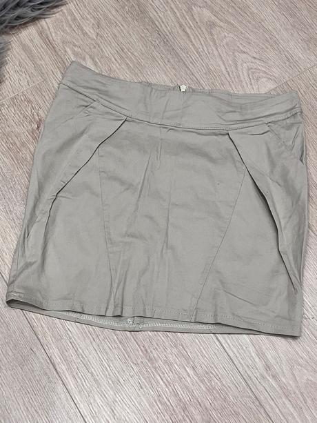 Dievčenská béžová tenká sukňa s bočnými vreckami, 146