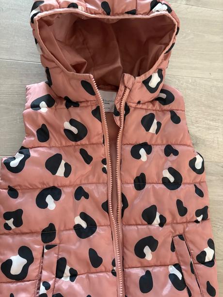 Vesta prechodna, sinsay,122