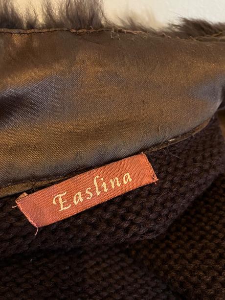 Dievčenská huňatá vesta s flitrami, 158