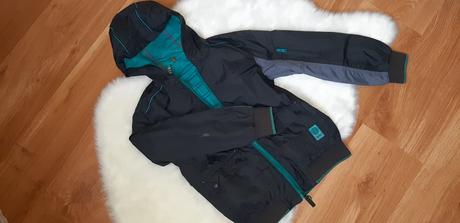 Prechodná vetrovka, 146