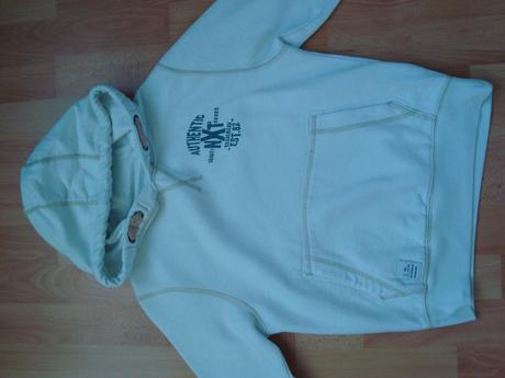 Mikinka next, next,128