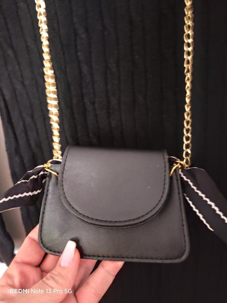 Midi šaty s peňaženkou na retiazke, 