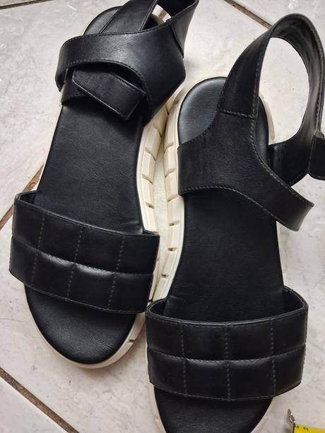 Sandalky, deichmann,37