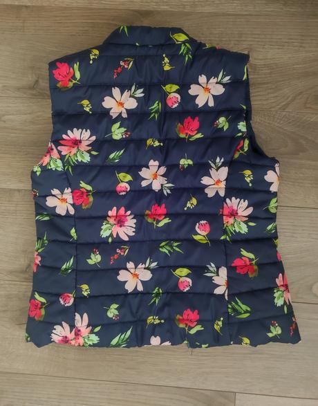 Kvietkovana presivana vesta, calliope,134