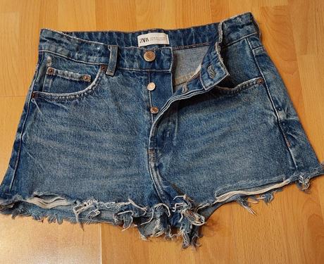 Rifľové šortky zn. zara, zara,34