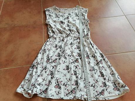 Dievčenské šaty, veľ. 134/140, 134