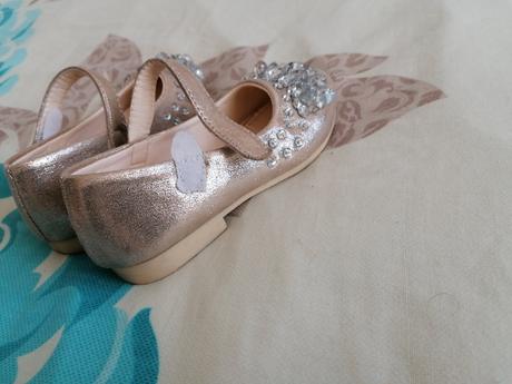 Slávnostné topánky, 30