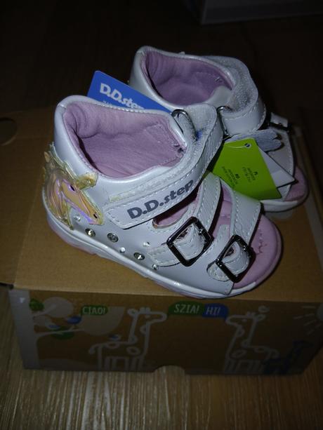 Nové d.d.steep blikajuce sandale, d.d.step,20