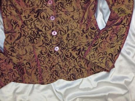 Kvalitný elegantný blejzer, s