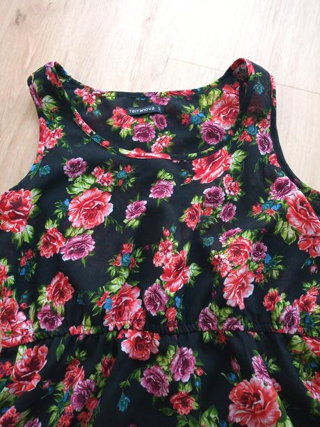 Kvetované letné šaty, terranova,s