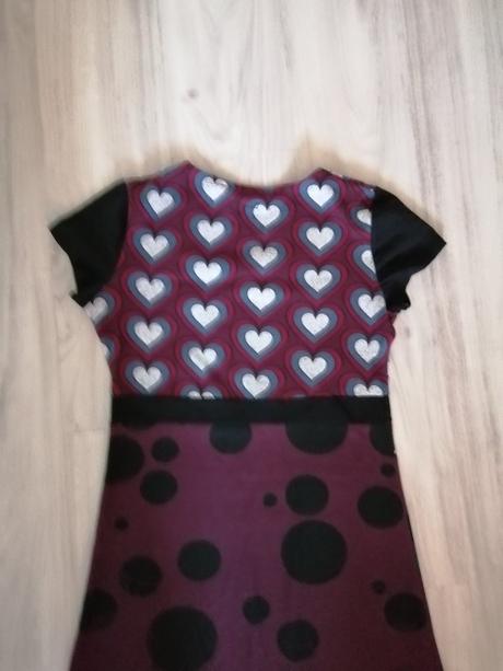 Smash šaty, smash!,l