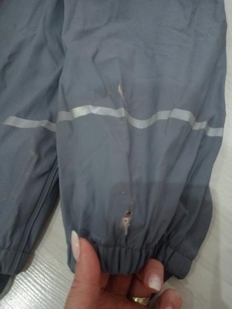 Nohavice do dažďa, lupilu,110