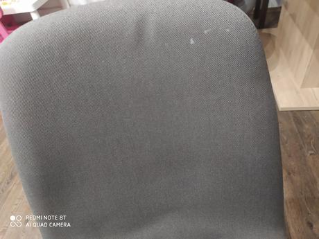 Jedálenská stolička,