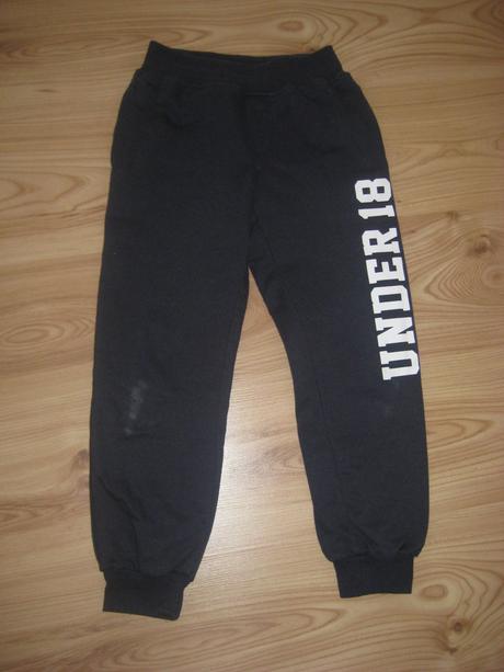 Tepláky, cena s poštovným, 122