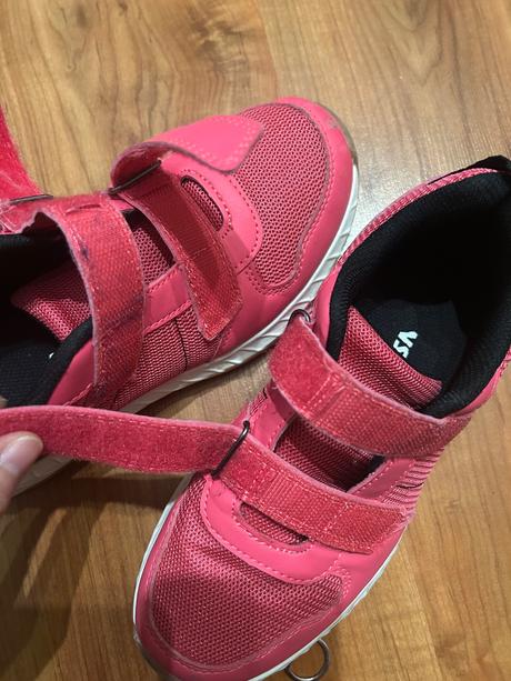 Halovky dievča 36, 36