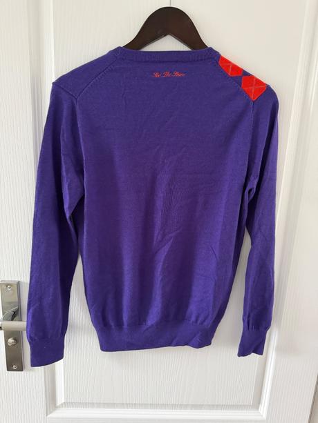 Sveter zo zmesi vlny, hodvábu a kasmiru, s