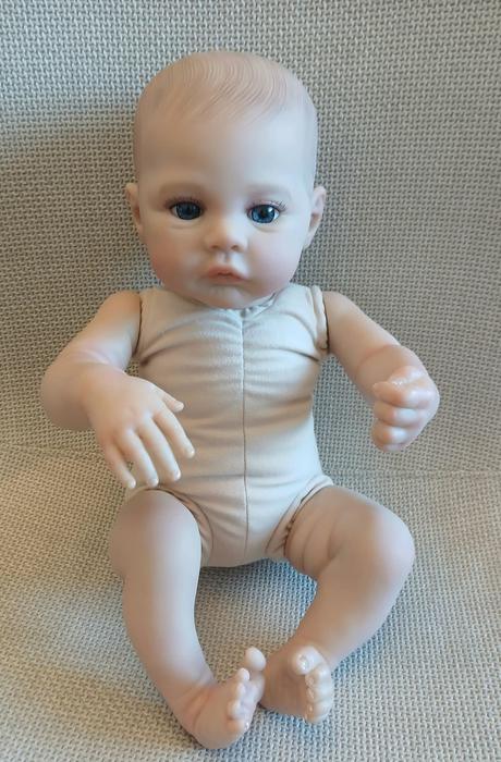 Realistická bábika - dievčatko, 