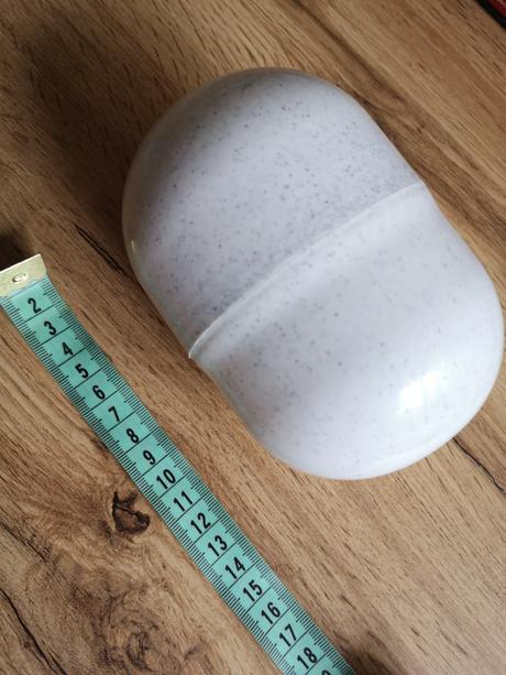 Dinosaurus jurassic world so svietiacimi klami, 