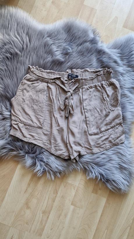 Volne lahke sortky, m